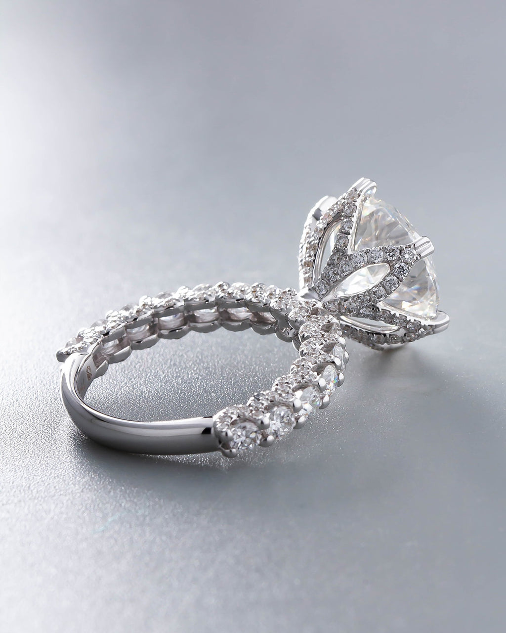 4ct Round Lab Grown Diamond IGI Certified Ethical Engagement Ring 18K Gold