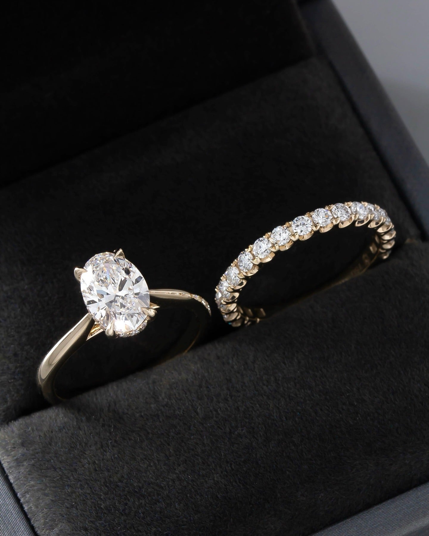 1.5ct Oval Lab Grown Diamond IGI Certified Ethical Ring Set 18K Gold