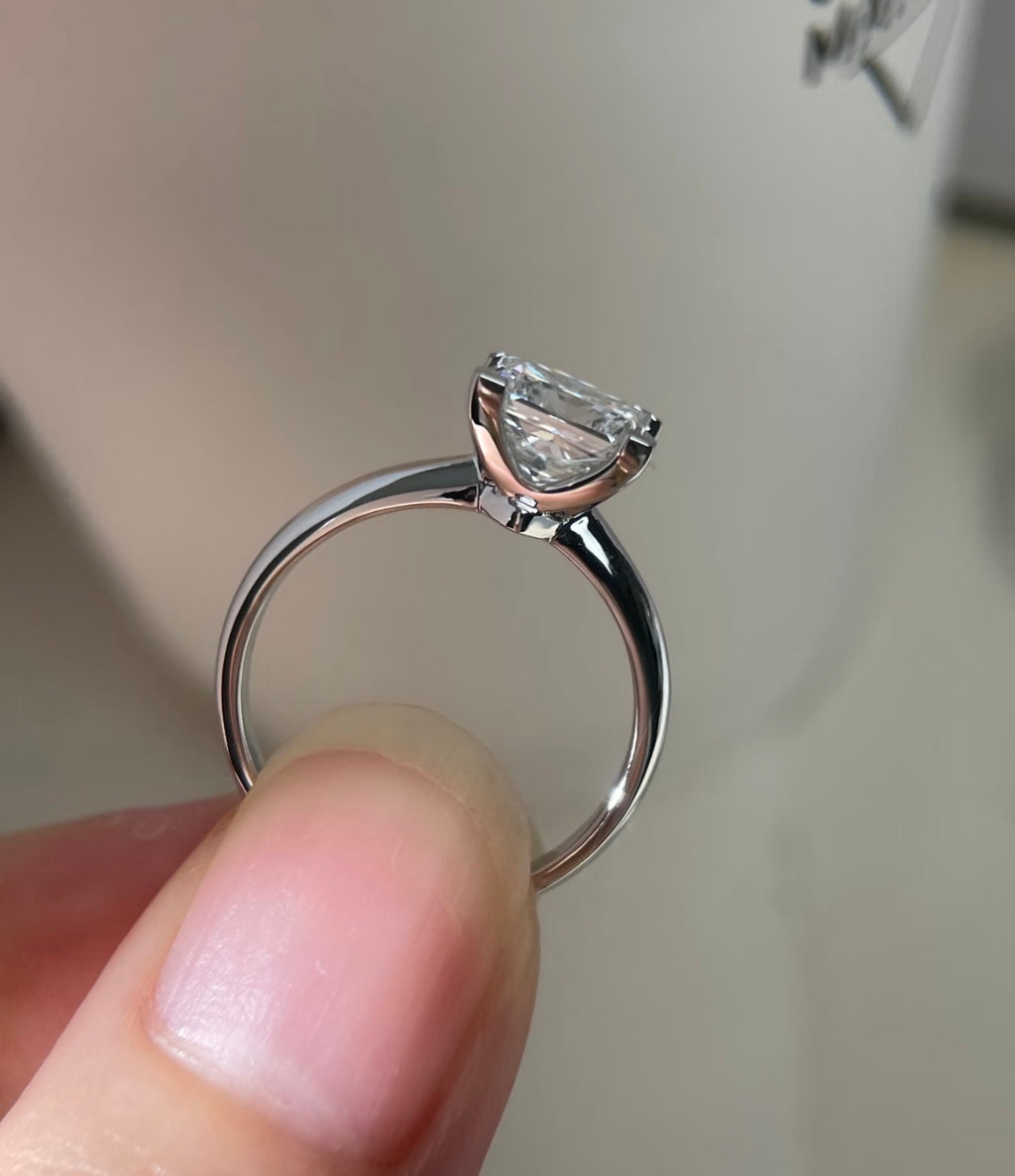 1.3ct Princess cut Lab Grown Diamond Ring with IGI Certificate