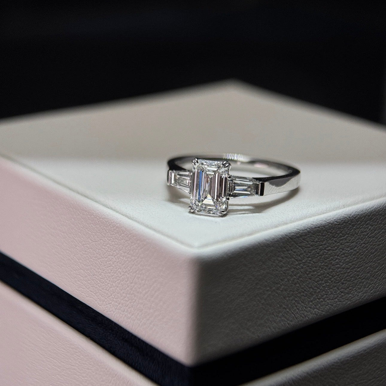 1 CT Emerald Lab Diamond Ring 18K White Gold