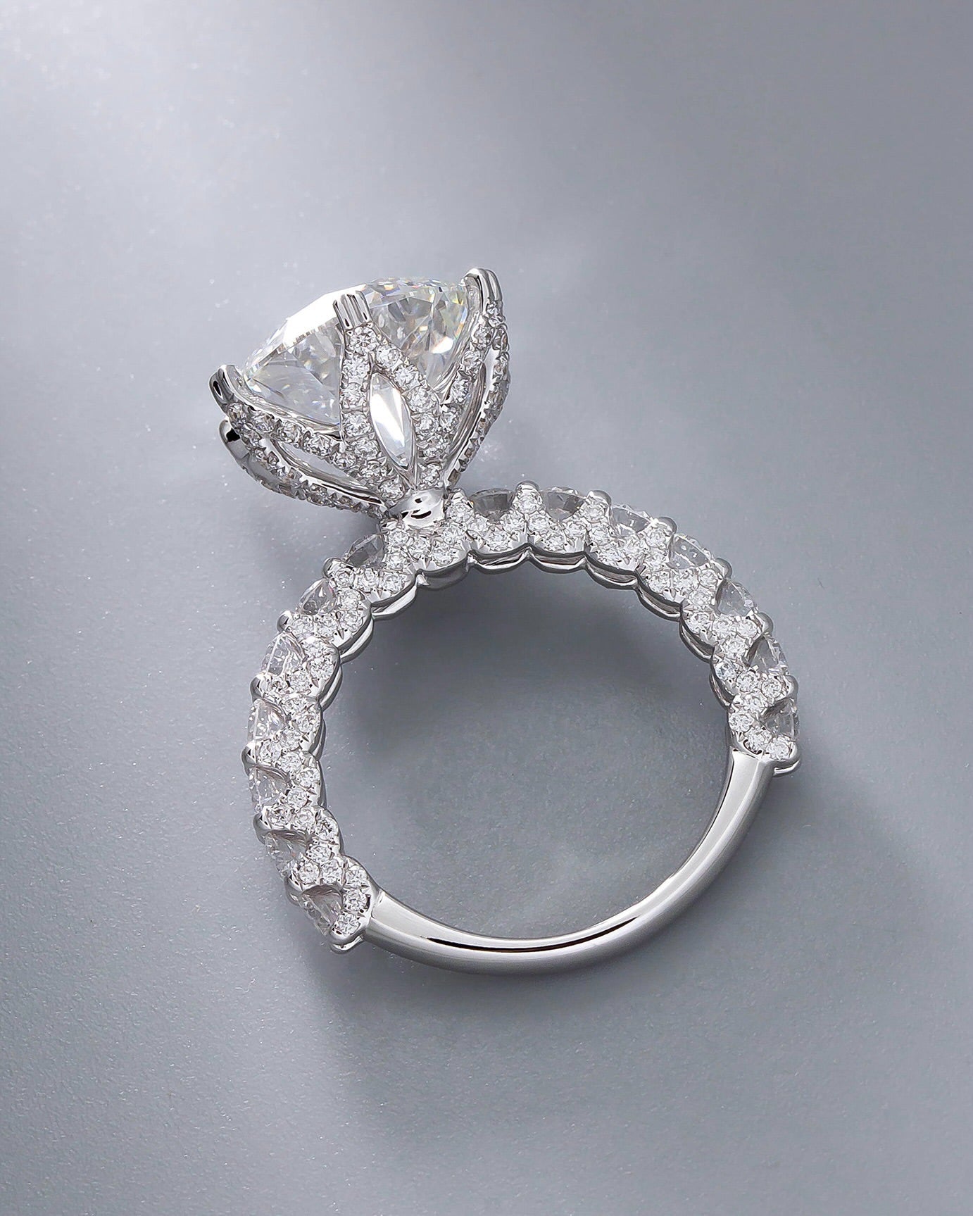 4ct Round Lab Grown Diamond IGI Certified Ethical Engagement Ring 18K Gold