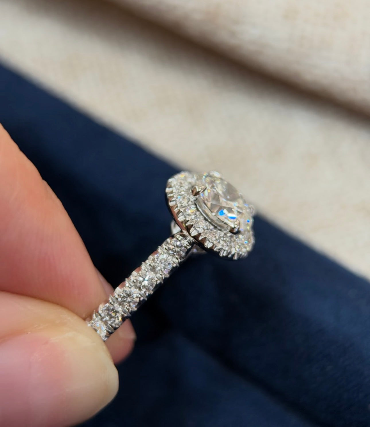 0.9ct Round Lab Grown Diamond Halo Ring with IGI Certificate