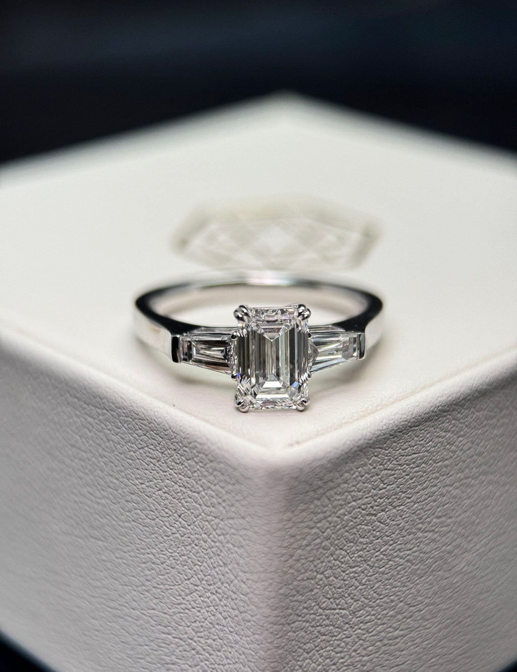 1ct Emerald Lab Grown Diamond Ring with IGI Certificate