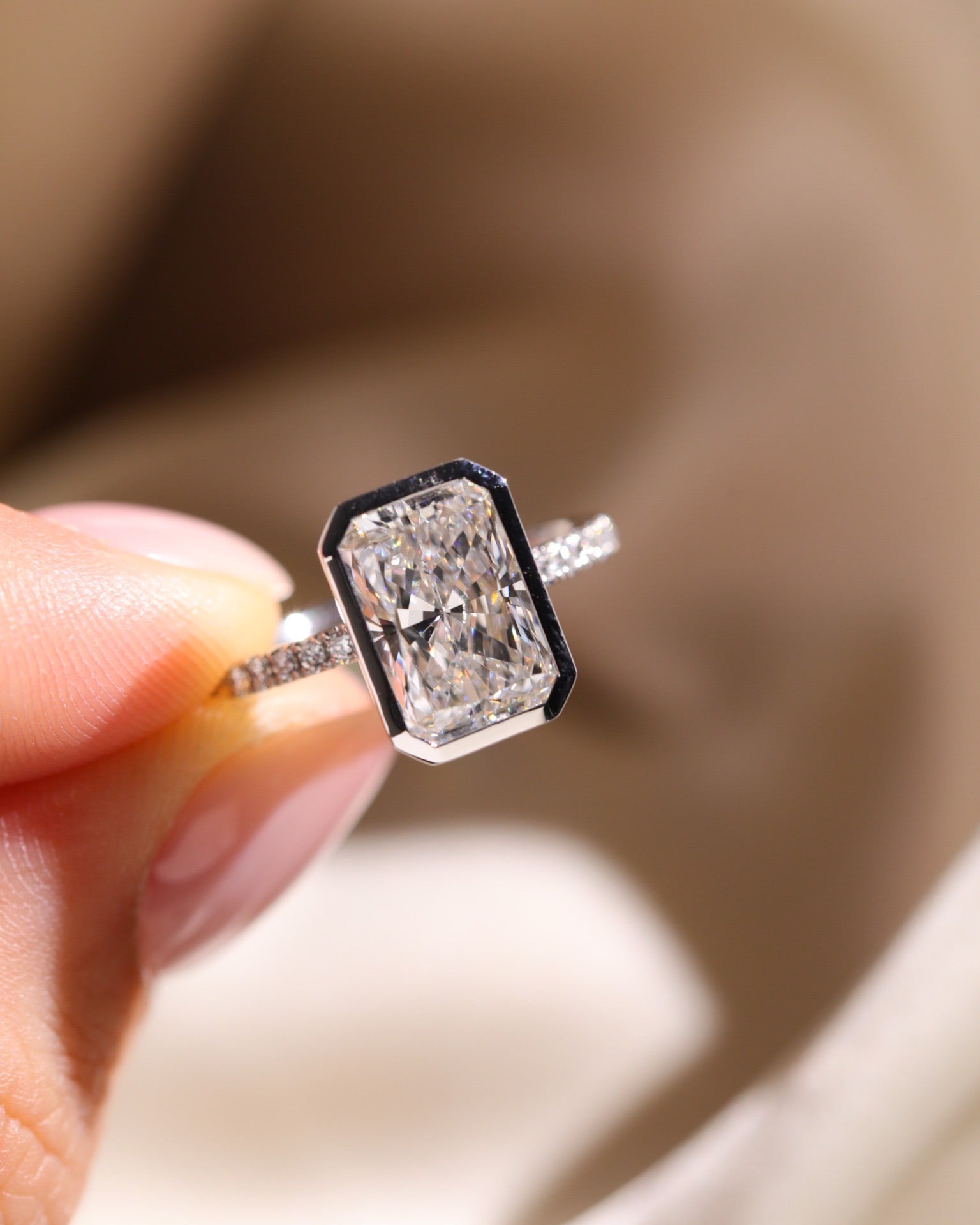 3ct Radiant Lab Grown Diamond IGI Certified Ethical Engagement Ring 18K Gold