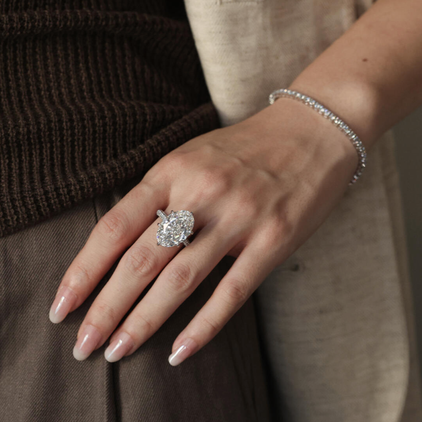 10 CT Oval Lab Diamond Ring 18K Gold